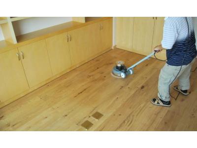 怎樣做好地板打蠟這件事？東莞清潔公司來(lái)告訴您